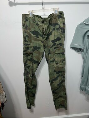 Men's Camo Cargo Pants - Olive Green